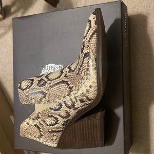 Brand New Vince Camuto Booties, size 9